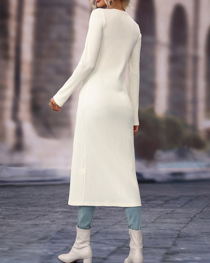 Stilvolle und elegante lange Strickjacke mit Knöpfen für Frauen - perfekt für Herbst und Winter