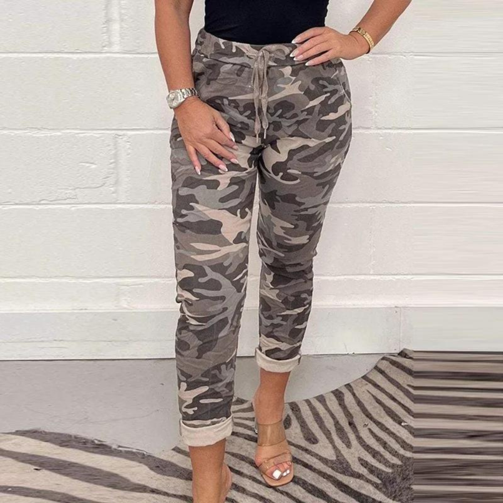 Luxuriöse Camouflage-Hose Penelope für Damen - Absoluter Komfort und Eleganz!